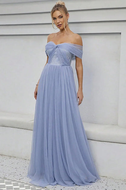Vestido de noche azul empolvado de corte en A, con hombros descubiertos, manga corta, espalda abierta y largo hasta el suelo
