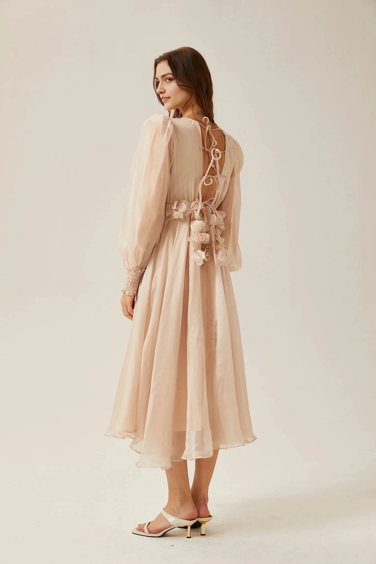 Blush Pink Floral Appliqué Midi Dress with Puff Sleeves Lucie faux-floral embellished midi dress Evening Dress by YiHuiw