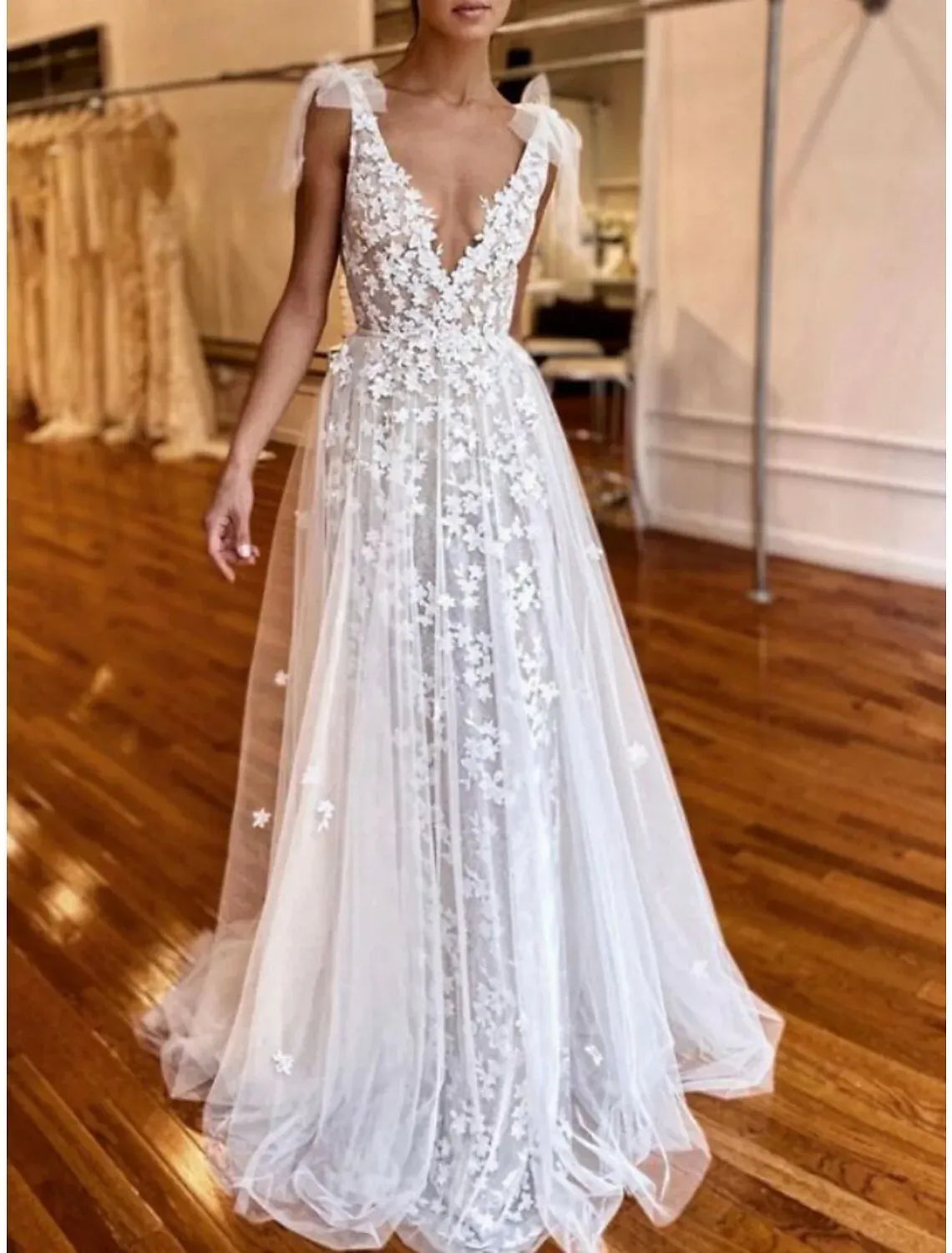 A-Line Tulle Train Wedding Dress - Yihuiw by Yihuiw