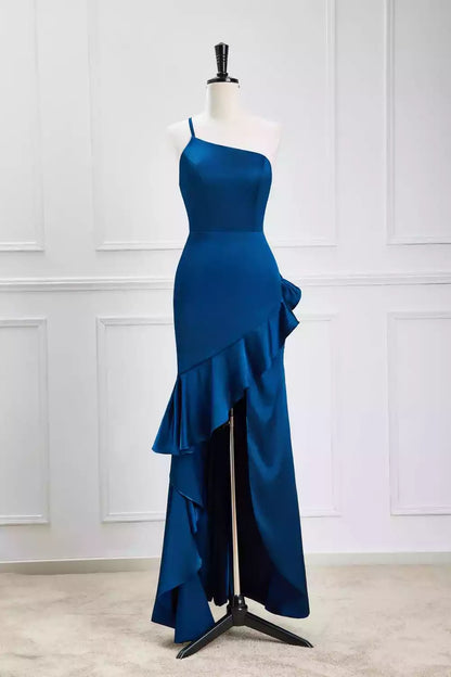 Robe Sirène Asymétrique en Satin Bleu Roi Audacieux avec Volants et Fente Haute