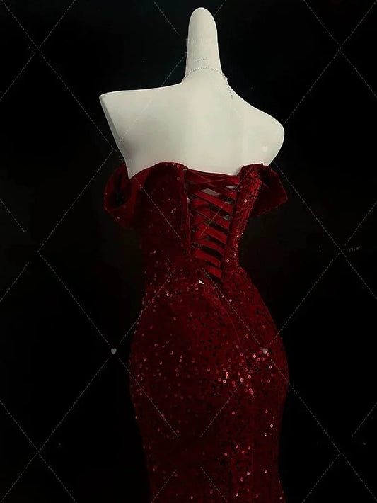 Burgundy Mermaid Evening Gowns Formal Weddings with Slit simple gentle atmospheric and unique desi Bring summer colors to enhance whiteness by YiHuiw