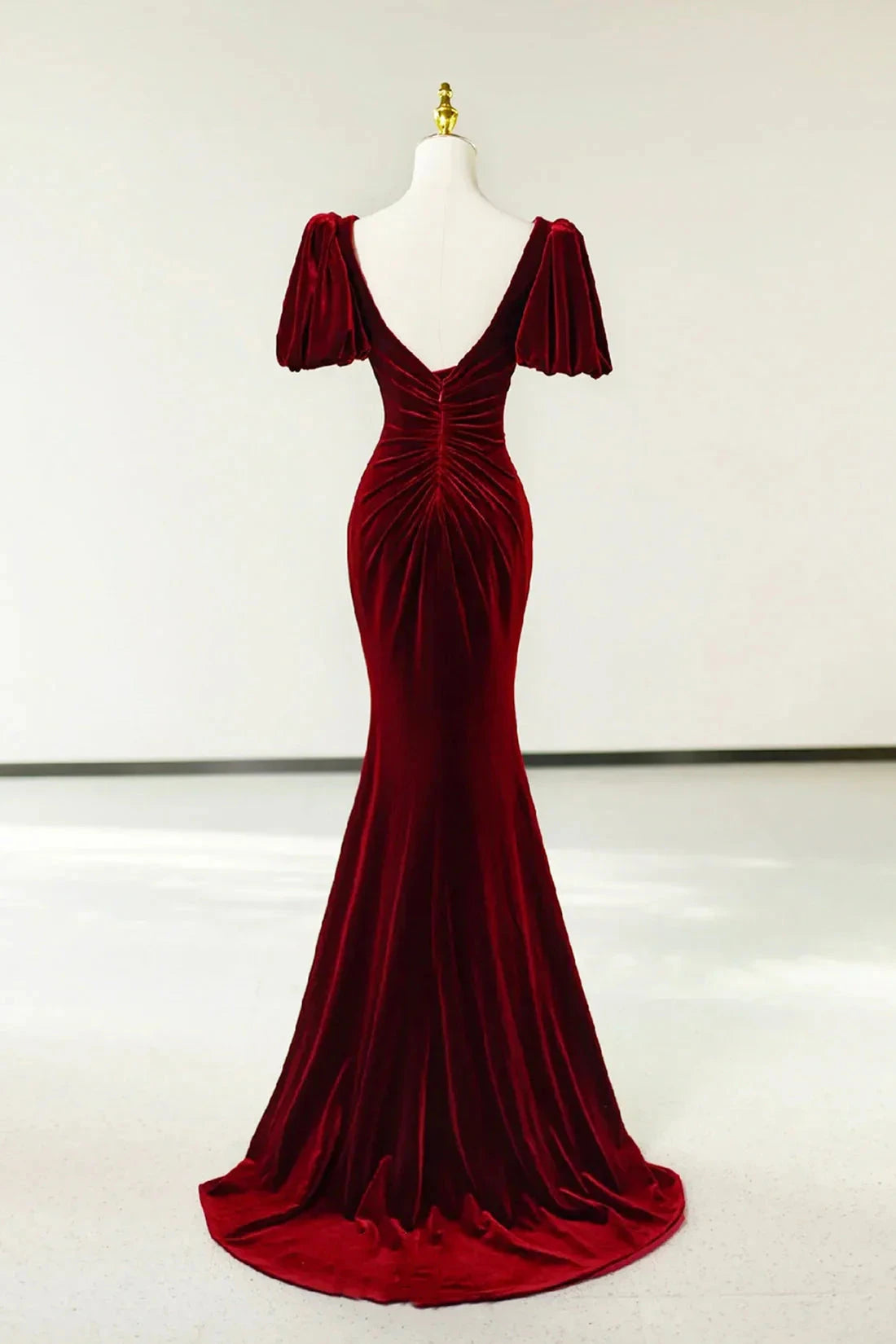 Burgundy Pleated Velvet Long Prom Dress with Slit Mermaid Backless Evening Party Dress simple gentle atmospheric and unique desi Bring summer colors to enhance white by YiHuiw