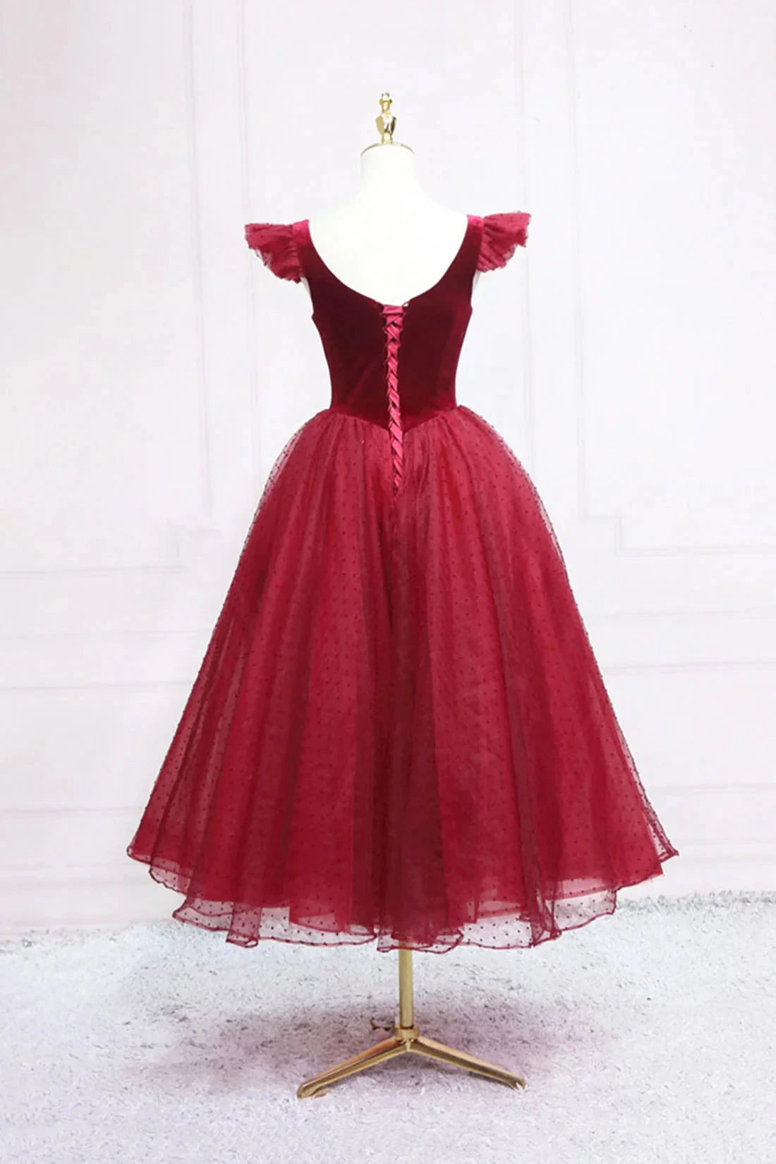 Burgundy Velvet Tulle Tea Length Prom Dress, Cute A-Line Party Dress simple gentle atmospheric and unique desi Bring summer colors to enhance white by YiHuiw
