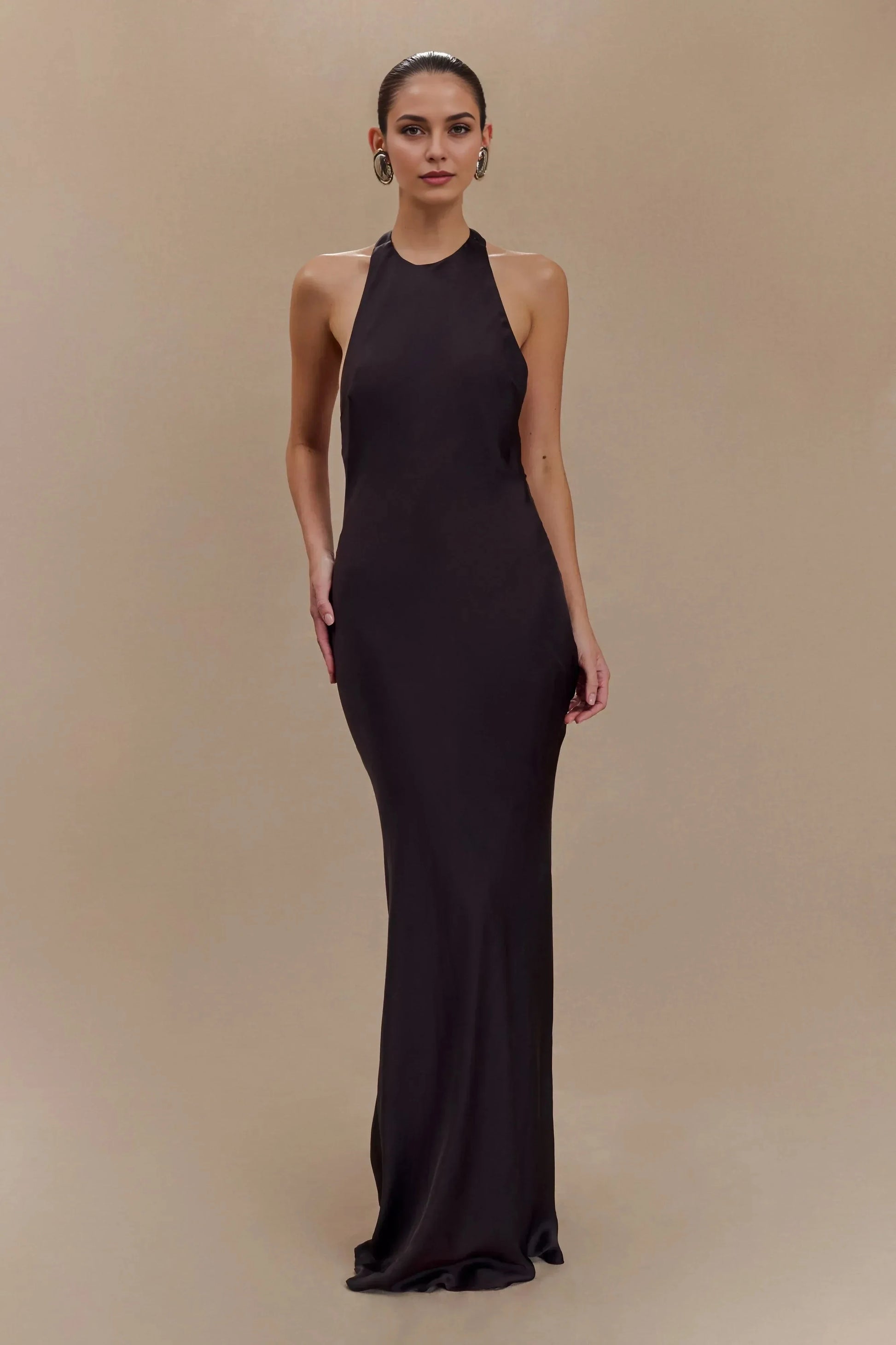 Captivating Sheath Halter Neck Sleeveless Draped Back Floor Length Prom Dress by YiHuiw