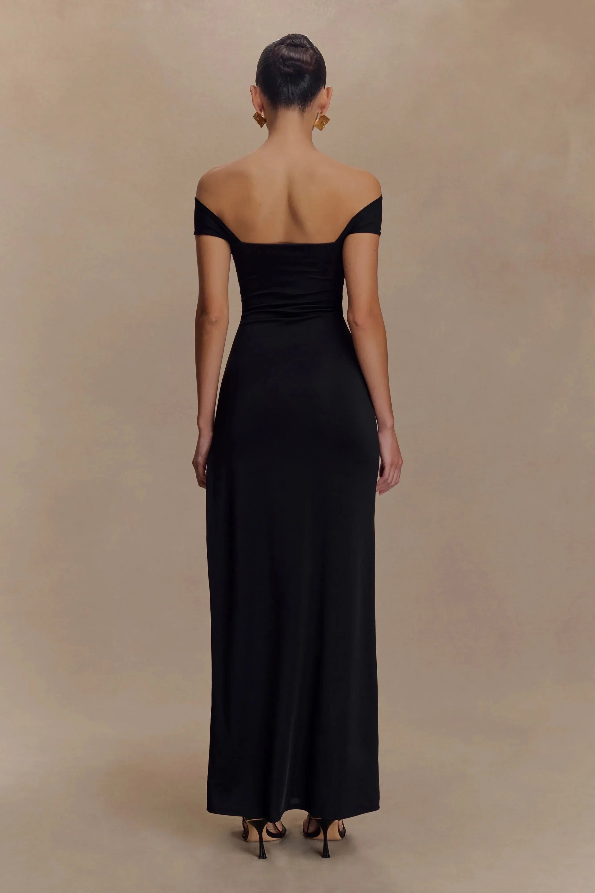 Charming Sheath Off Shoulder Short Sleeve Ruched Back Floor Length Prom Dress by YiHuiw
