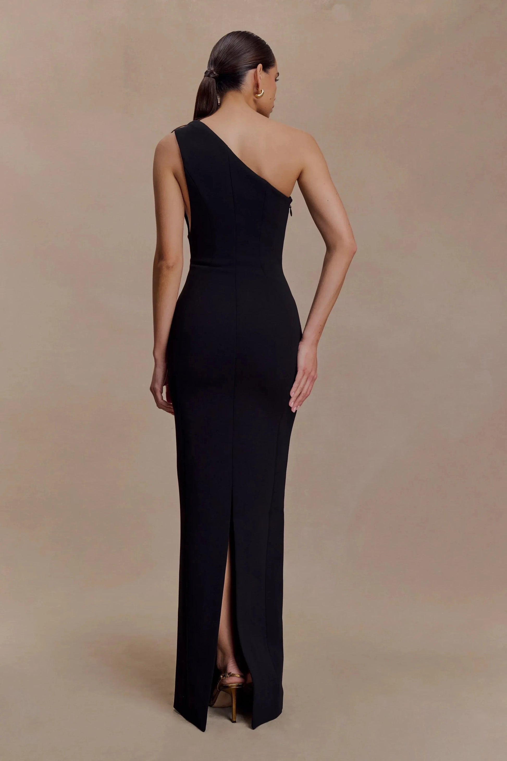 Charming Sheath Halter Neck Sleeveless Crisscross Open Back Floor Length Prom Dress by YiHuiw