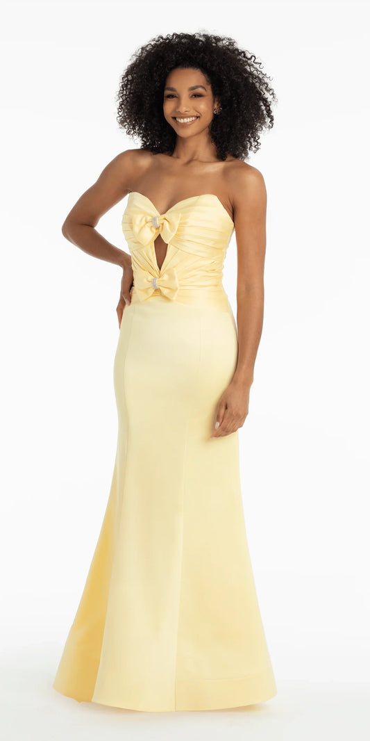 Charming Evening Dress with Strapless Neckline, Rhinestone Bows and Mermaid Silhouette