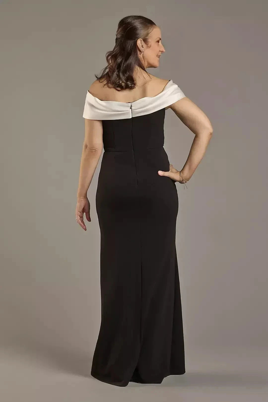 Chic Mermaid Off Shoulder Sleeveless Zipper Back Floor Length Mother of the Bride Dress by YiHuiw