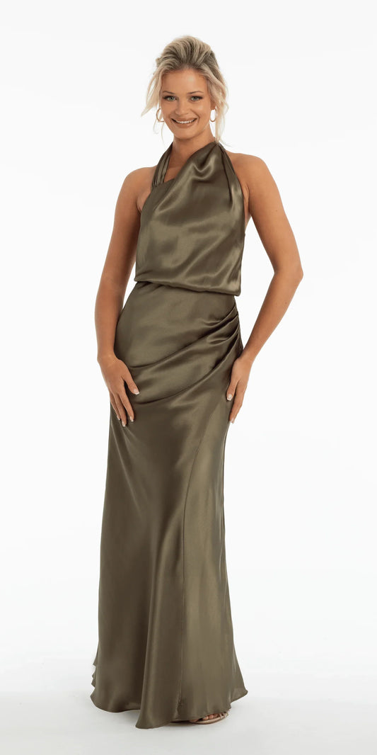 Chic Evening Dress with Draped Halter Neckline and Satin Mermaid Silhouette