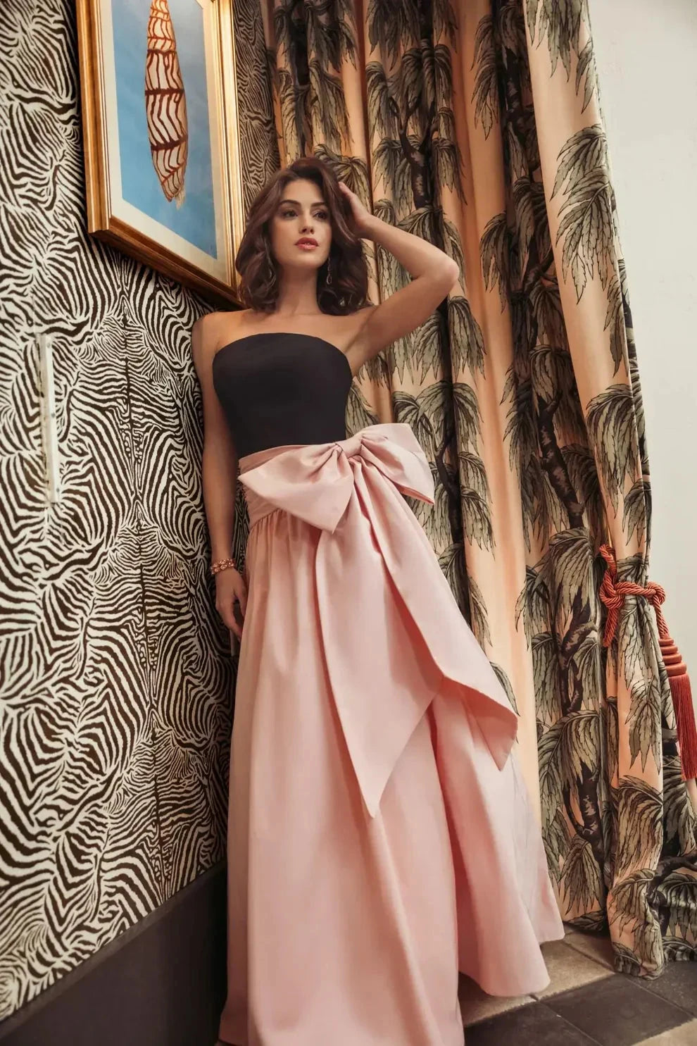 Chic Two-Tone A-Line Gown Strapless Sleeveless Zipper Back Floor-Length Evening Dresses by LANQI DRESS