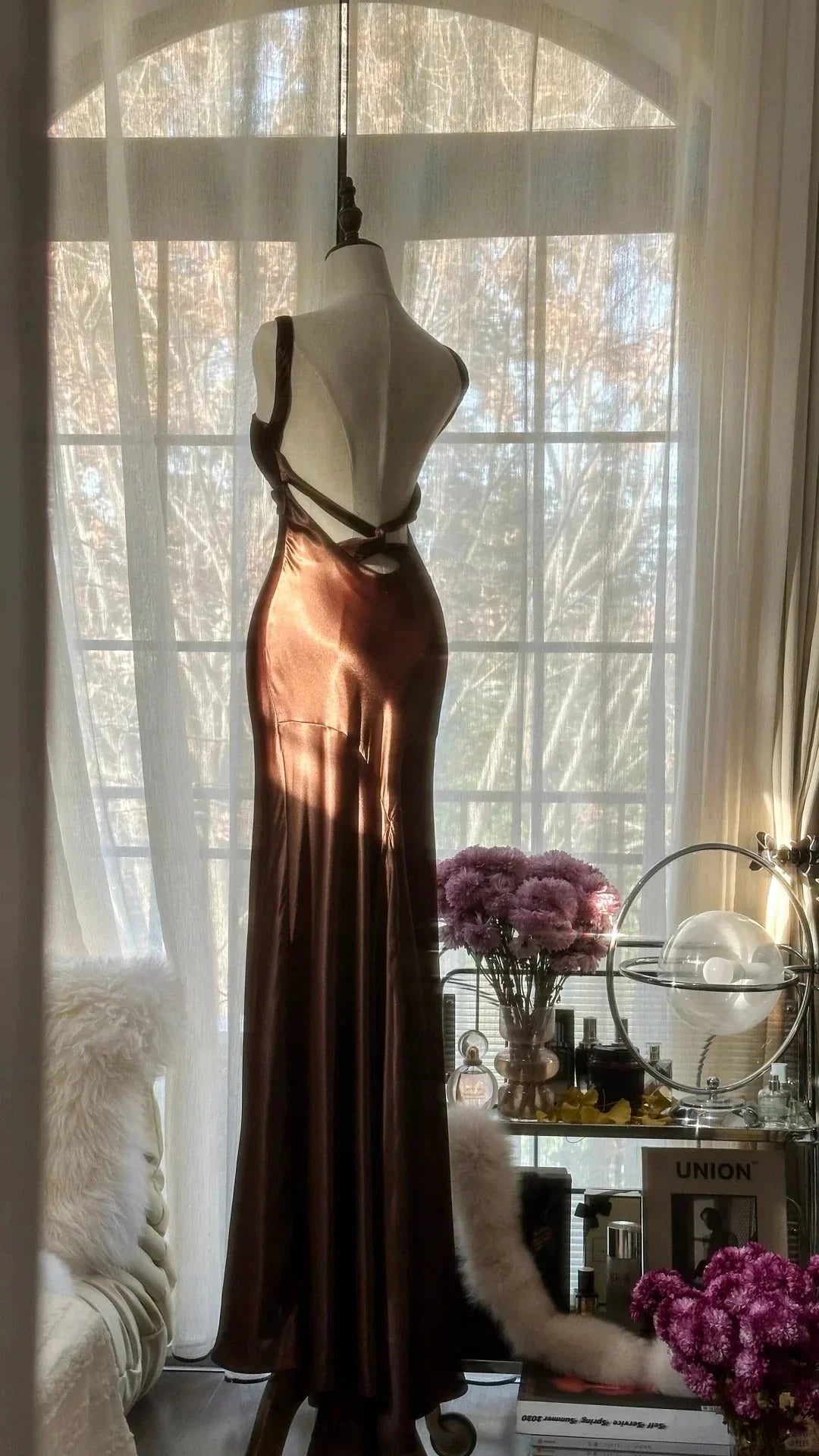 Chocolate Strapless V-Neck Long Mermaid Slim Satin Ball Gown Evening Dress simple gentle atmospheric and unique desi Bring summer colors to enhance whiteness by YiHuiw