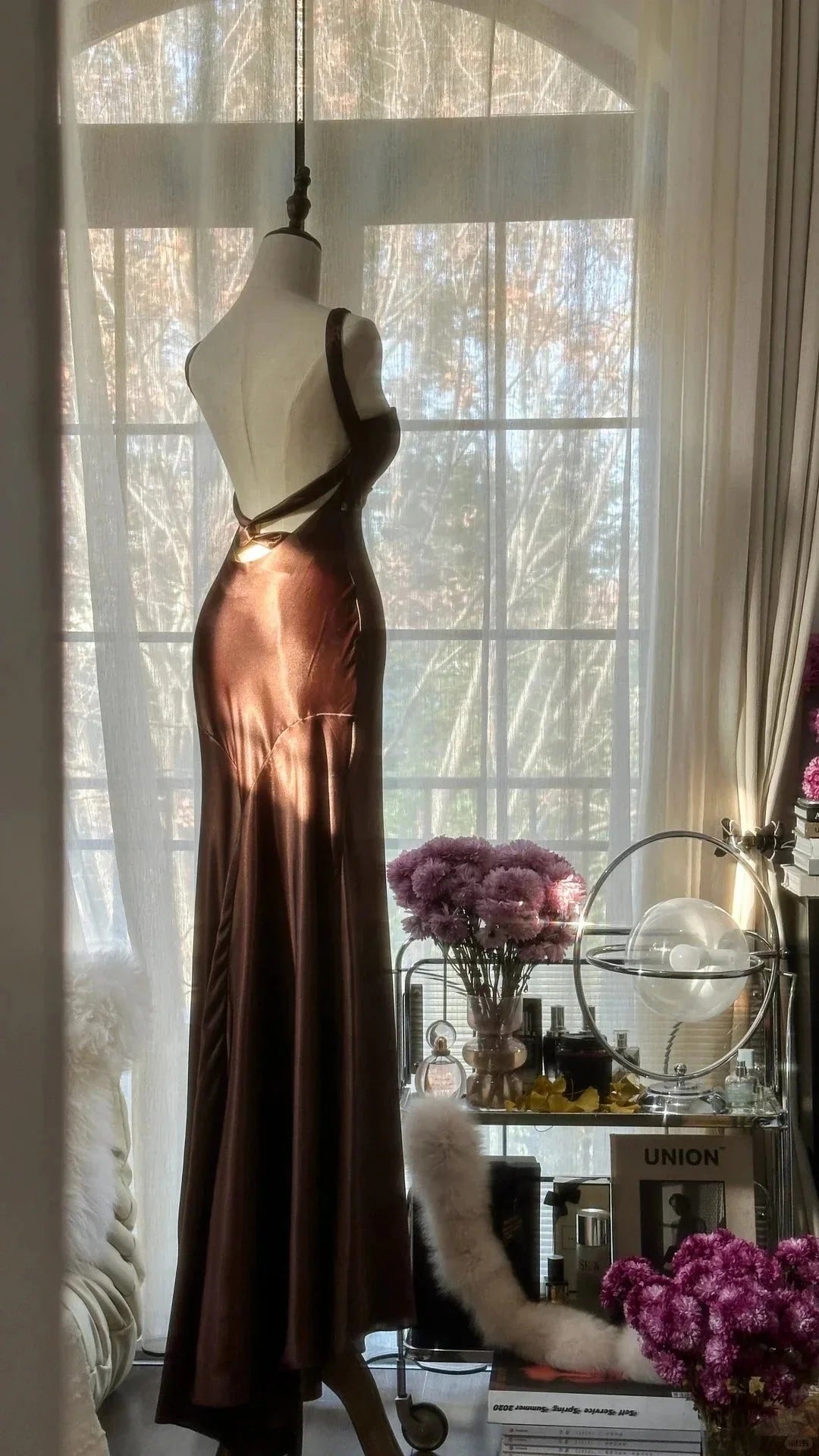 Chocolate Strapless V-Neck Long Mermaid Slim Satin Ball Gown Evening Dress simple gentle atmospheric and unique desi Bring summer colors to enhance whiteness by YiHuiw