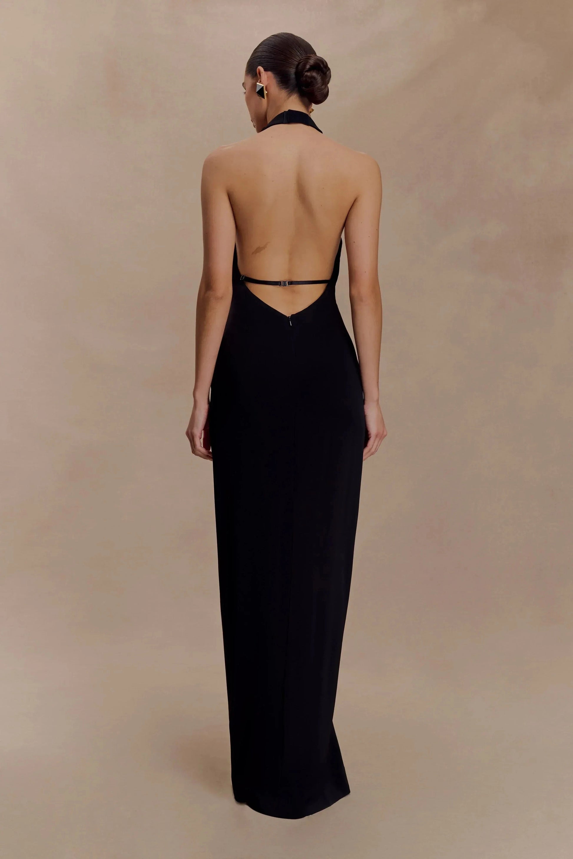 Classic Sheath Halter Neck Sleeveless Cutout Back Floor Length Prom Dress by YiHuiw