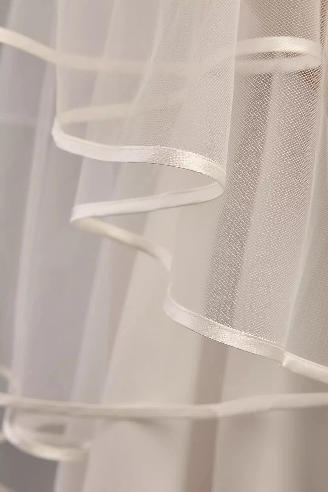 Classic Satin Edge Two-Tiered Chapel Length Wedding Bridal Veil by YiHuiw