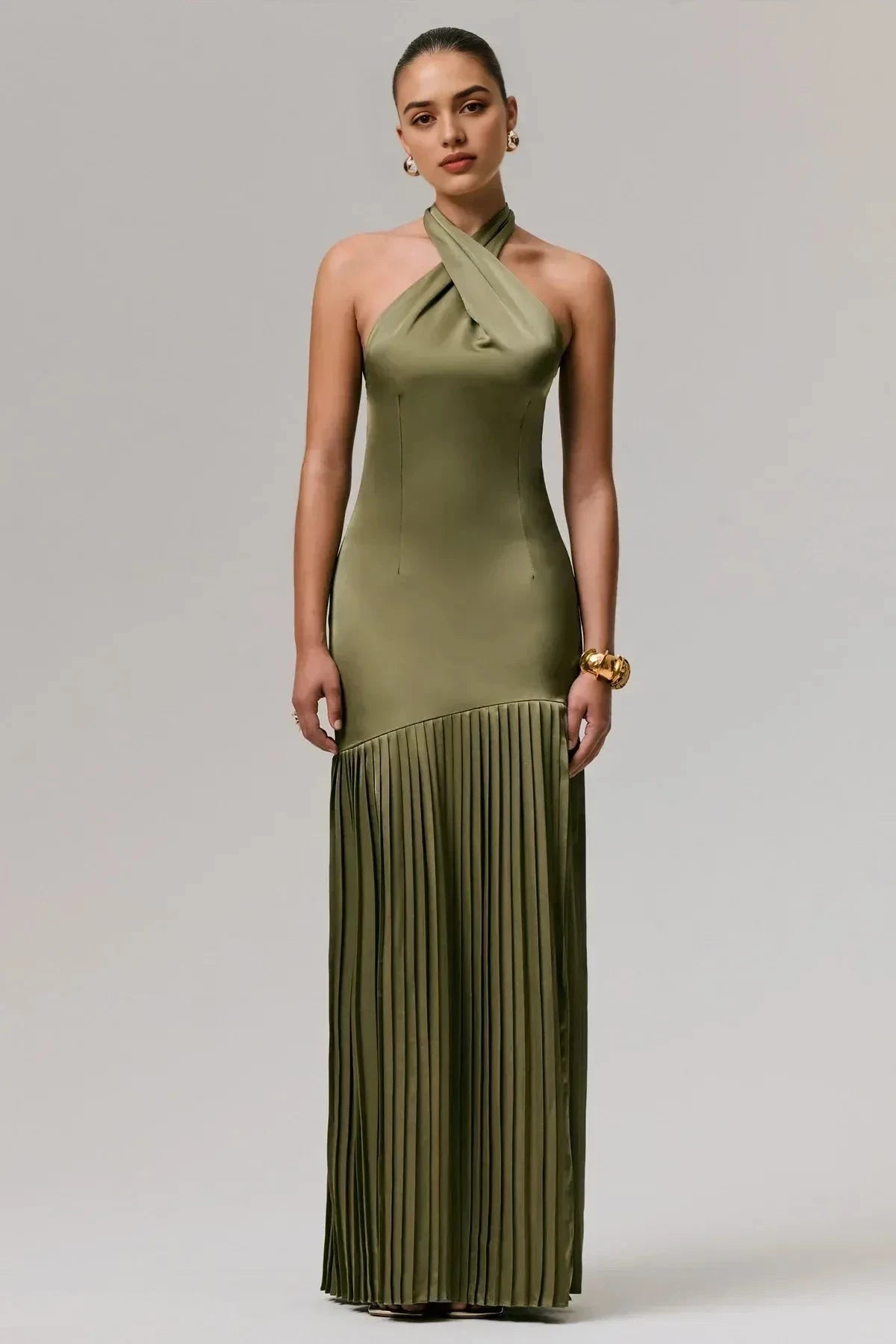 Classy Mermaid Halter Neck Sleeveless Bow Back Floor Length Prom Dress by YiHuiw