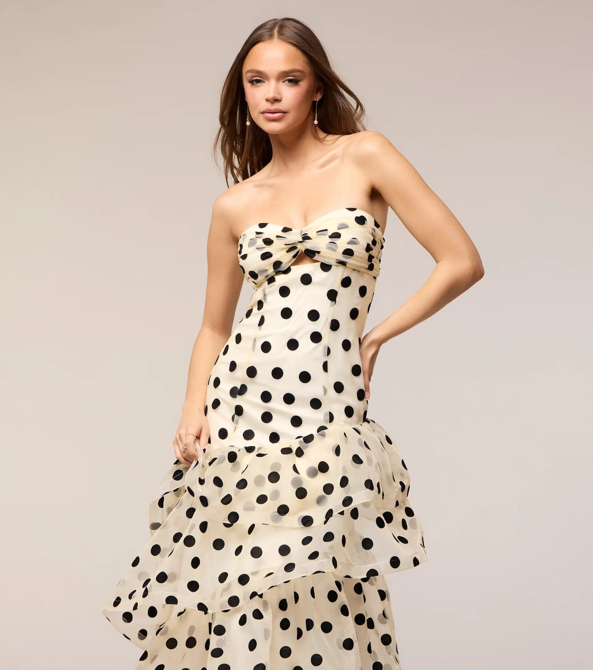 Cream Strapless Lace Ruffled Floor-Length Wedding Dress - Yihuiw by Yihuiw