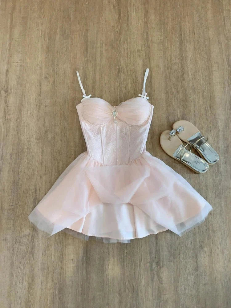 Cute A Line Spaghetti Straps Pink Tulle Formal 8th Grade Homecoming Dresses Middle School Short Birthday Gowns Graduation Dress Hoco Outfits simple gentle atmospheric and unique desi Bring summer colors to enhance whiteness by YiHuiw