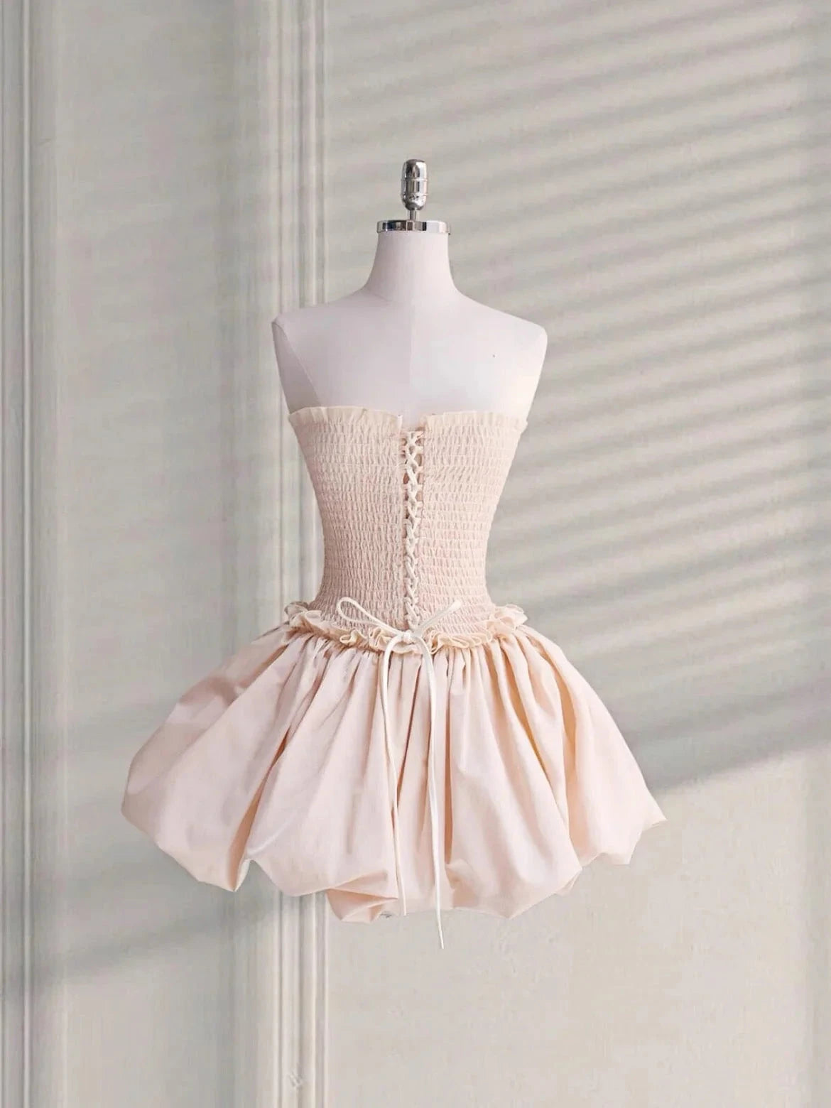 Cute Ball Gown Strapless Pink Mini Party Dresses Short Formal Homecoming Dresses Night Chic Elegant Short Dresses Cocktail Dress 16th Birthday Outfits Tulle Hoco Dresses by YiHuiw