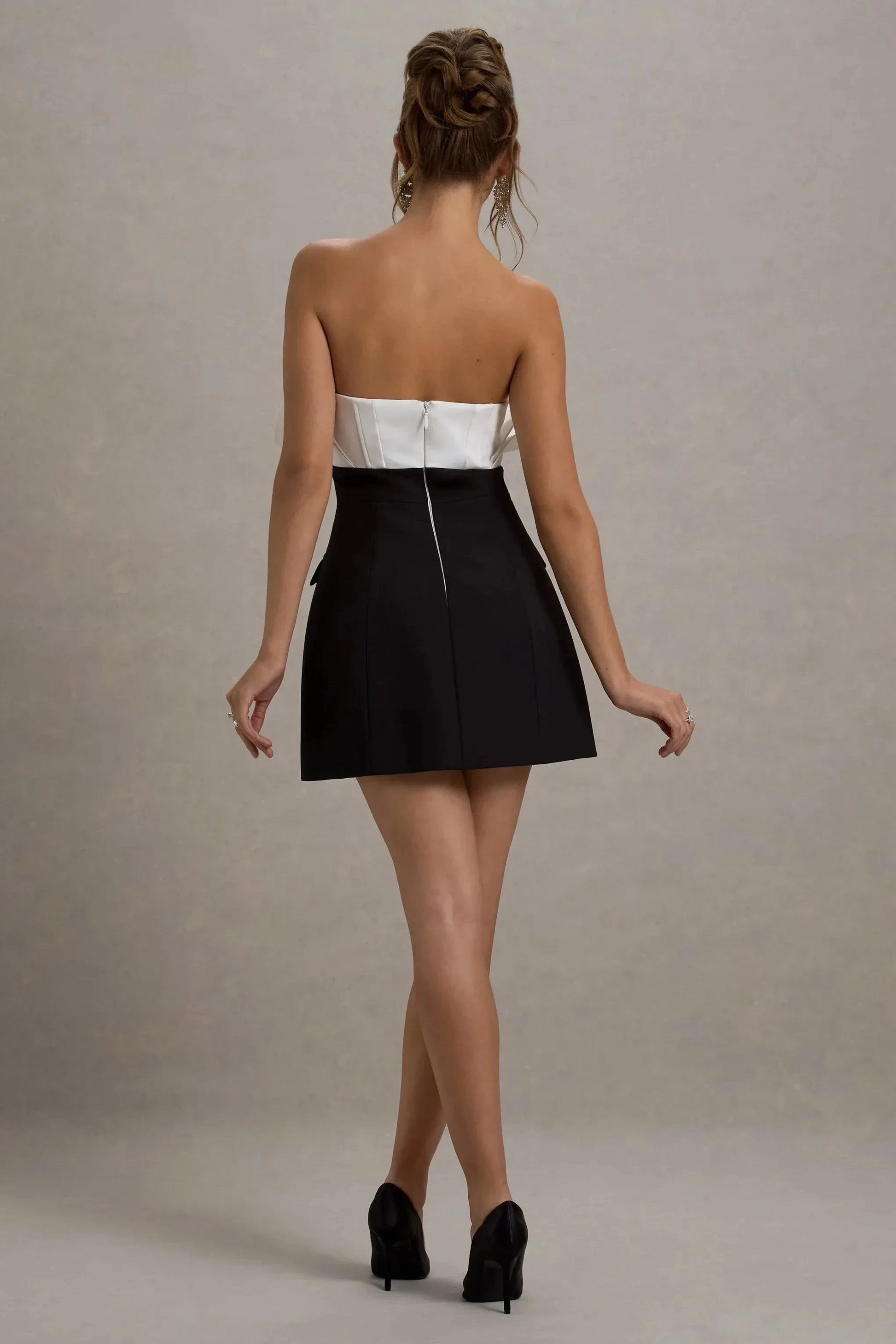 Daring A Line Strapless Sleeveless Sculptural Ruffle Accent Short Prom Dress by YiHuiw
