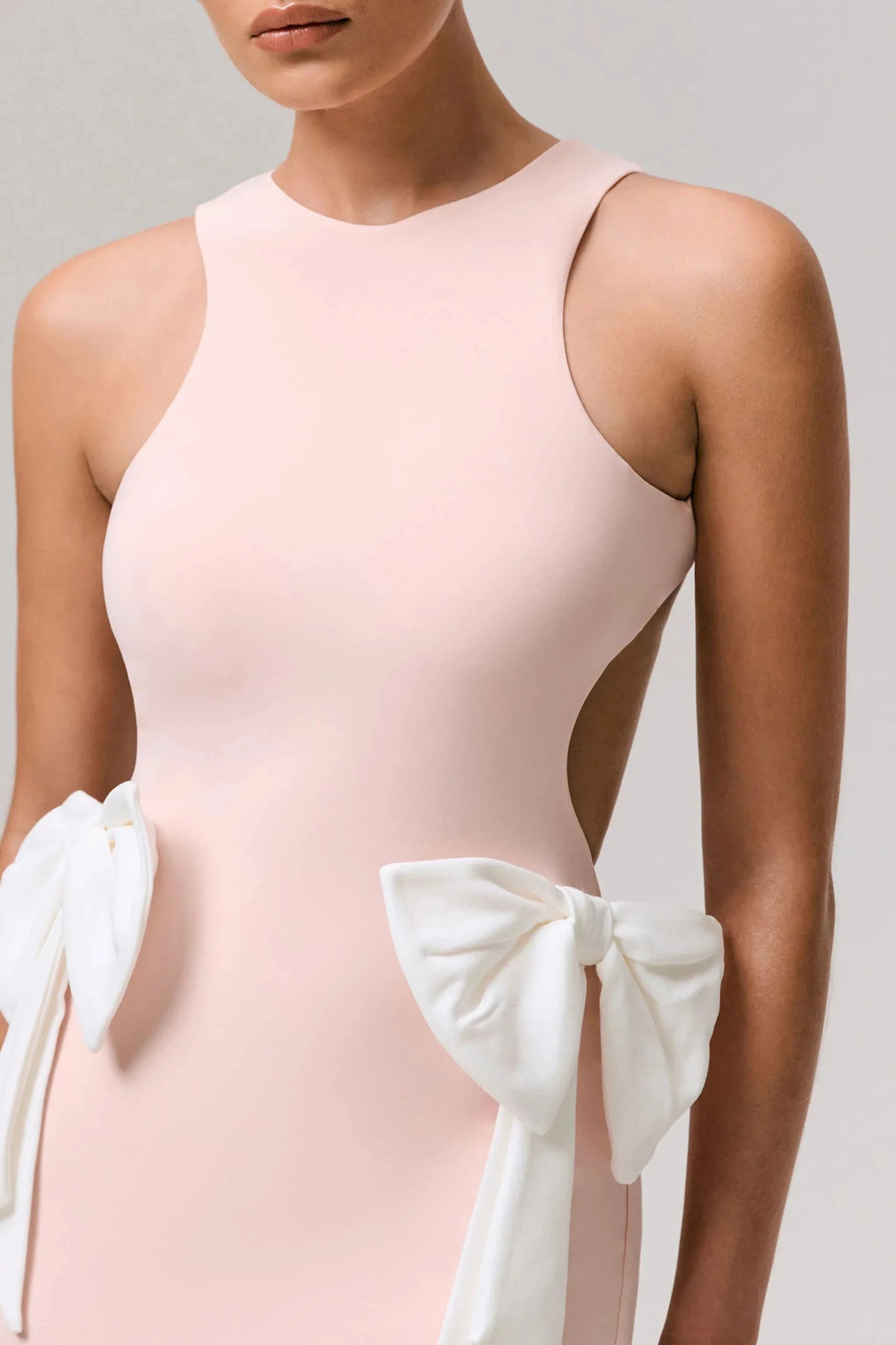 Daring Mermaid High Neck Sleeveless Cutout Back Bow Accent Floor Length Prom Dress by YiHuiw