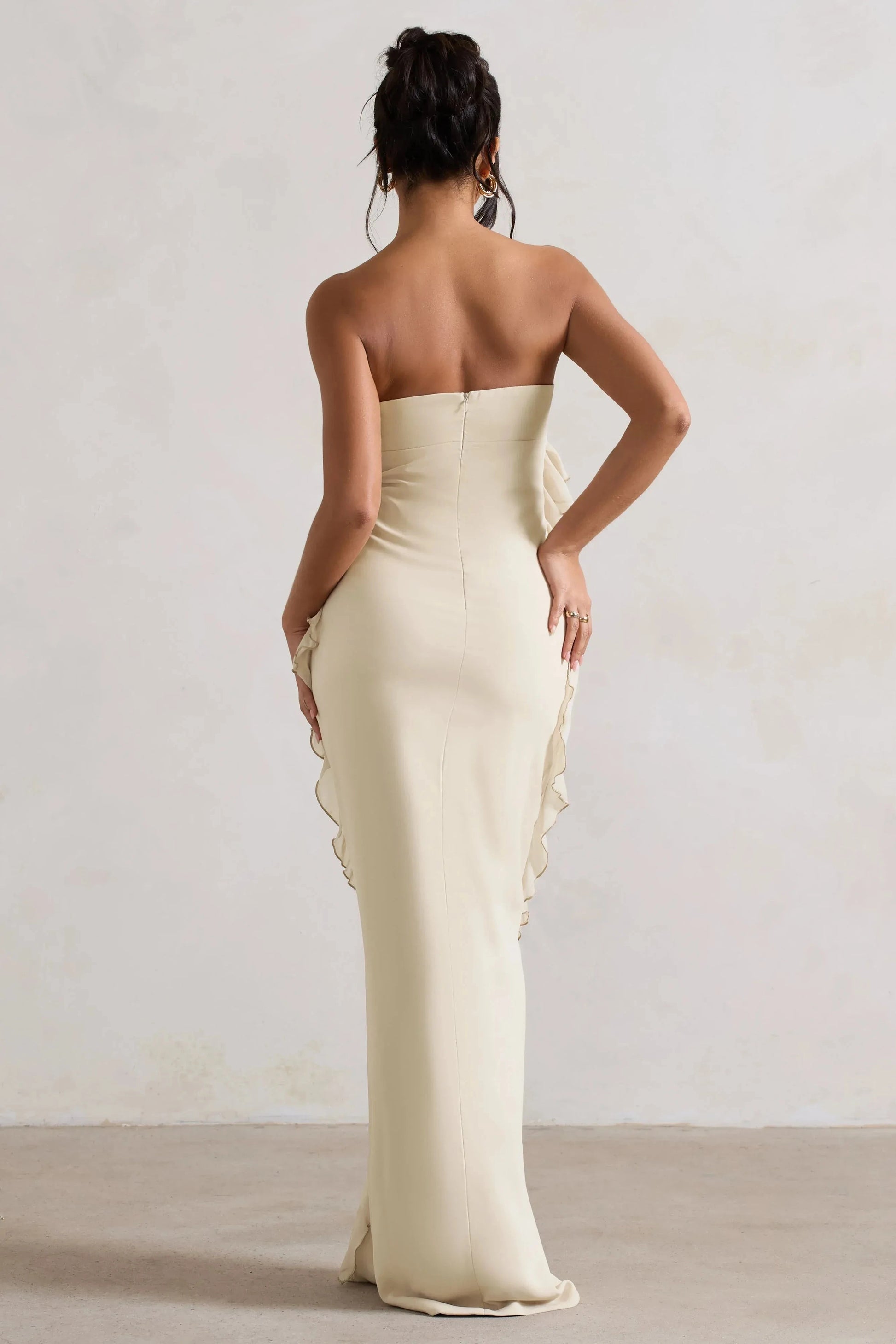 Daring Mermaid Strapless Sleeveless Ruffle Accent Side Slit Plus Size Floor Length Evening Dress by YiHuiw