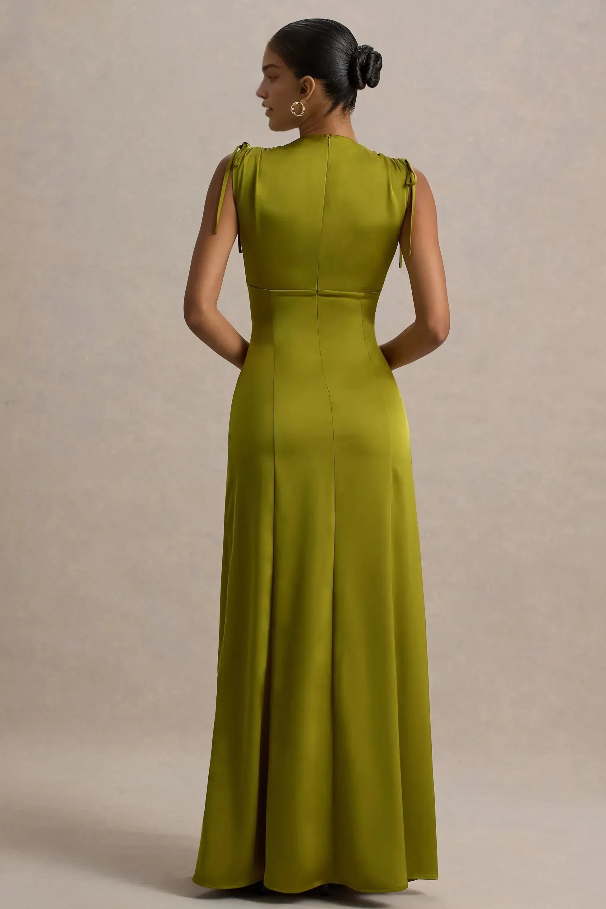 Daring Sheath Plunge Neck Sleeveless Ruched Shoulder Floor Length Prom Dress by YiHuiw