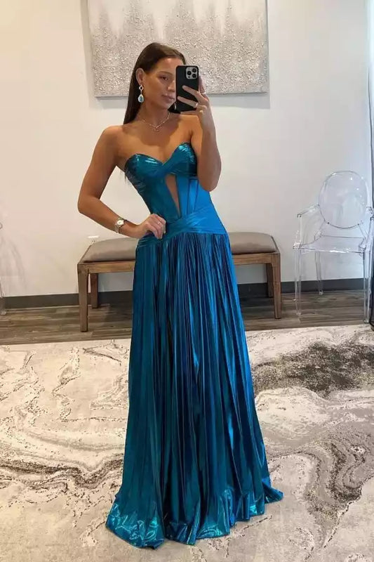 Dazzling Teal Metallic A-Line Dress with Strapless Sweetheart Neck & Cutout Bodice