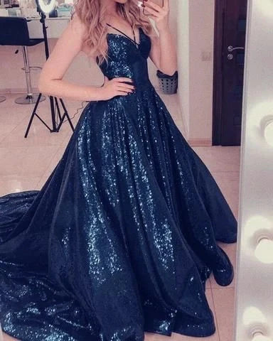 Deep blue sequined dress with deep V-strap design, high waist and large skirt with tail, suitable for dinners, dances and other occasions by YiHuiw