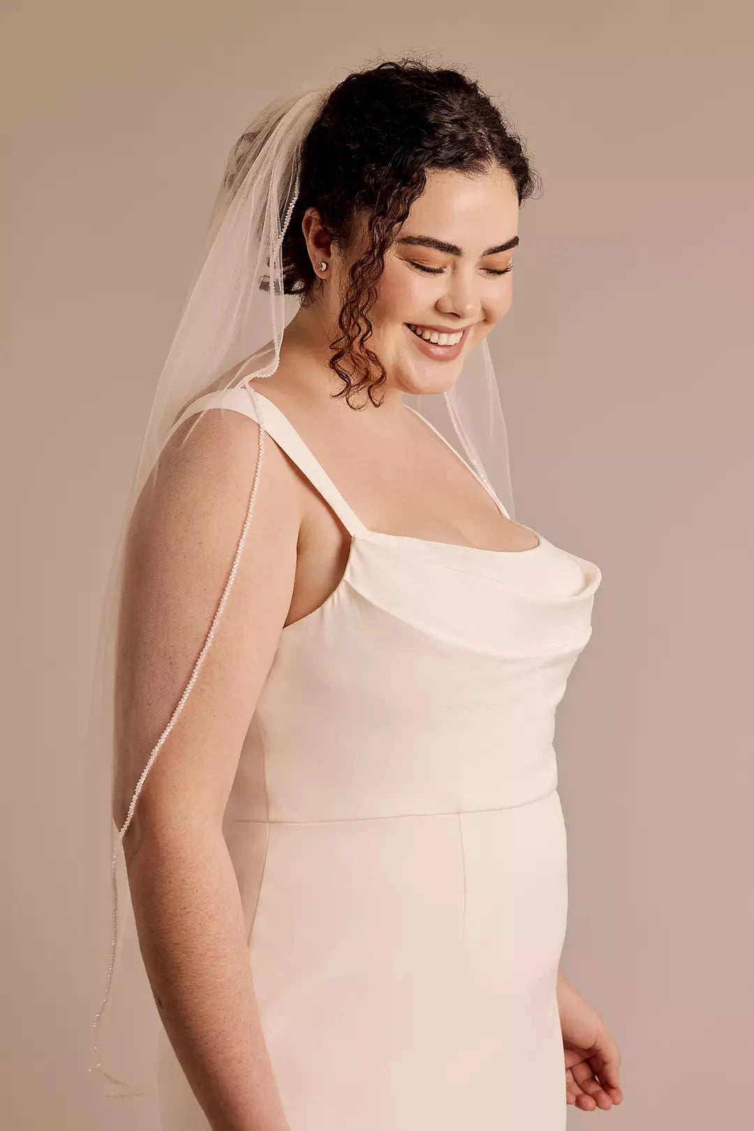 Delicate Beaded Edge Two-Tiered Fingertip Length Bridal Veil by YiHuiw