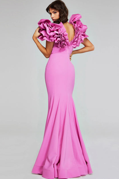 Vestido de noche espectacular con escote en V profundo, hombros de volantes extragrandes y cola de sirena