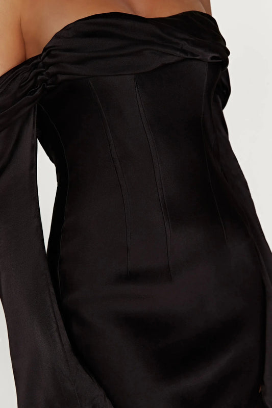 Elegant Mermaid Off Shoulder Long Sleeve Open Back Floor Length Prom Dress by YiHuiw