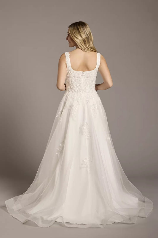 Elegant A-Line Square-Neck Sleeveless Lace-Embellished Slit-Back Glitter-Tulle Train Wedding Dress