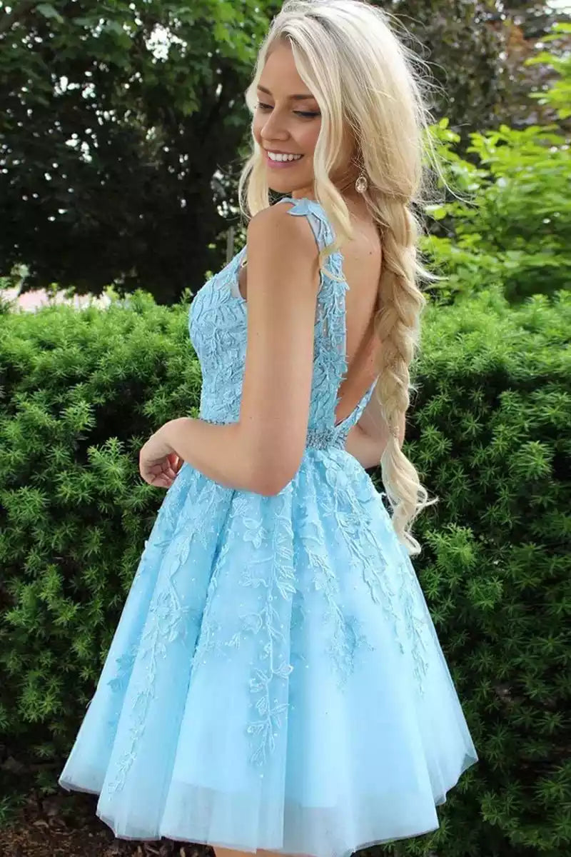 Elegantes vestidos cortos de fiesta de gasa en línea A, sin mangas, con escote en V, apliques y lazo en la espalda