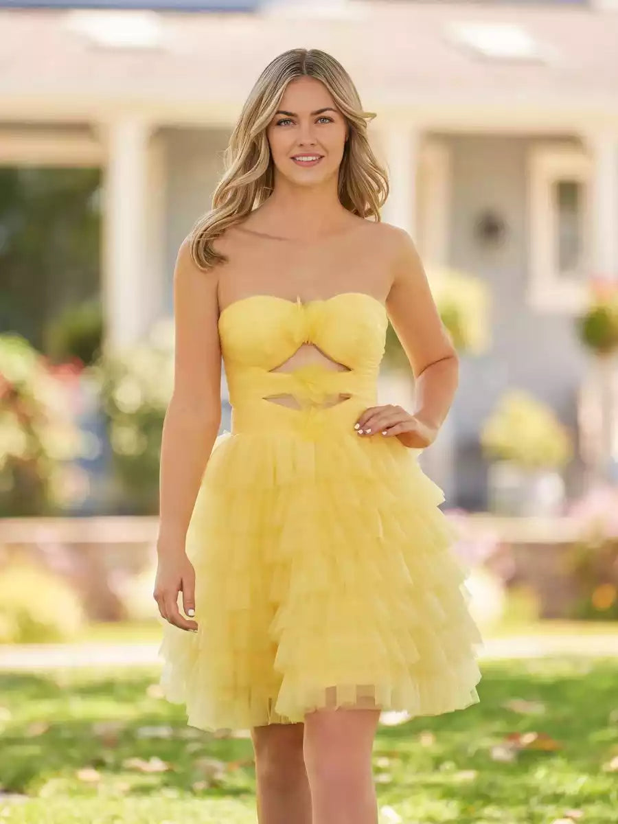 Elegantes vestidos cortos de fiesta de gasa en línea A, con hombros descubiertos, sin mangas, volantes en capas y espalda con cordones
