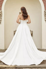 Elegant Ballgown Sweetheart Strapless Pearl-Button Back Train Wedding Dress