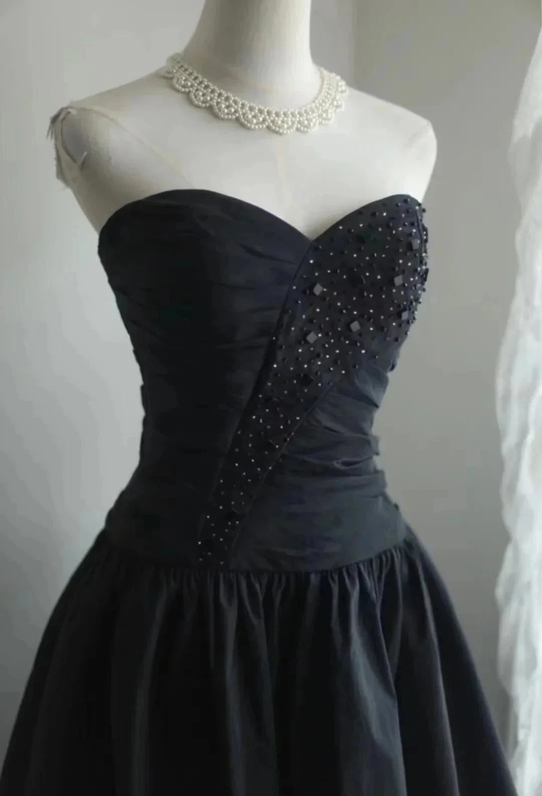Elegant Exquisite Sweetheart Neckline Pleated Short Princess Taffeta Homecoming Dress simple gentle atmospheric and unique desi Bring summer colors to enhance whiteness by YiHuiw