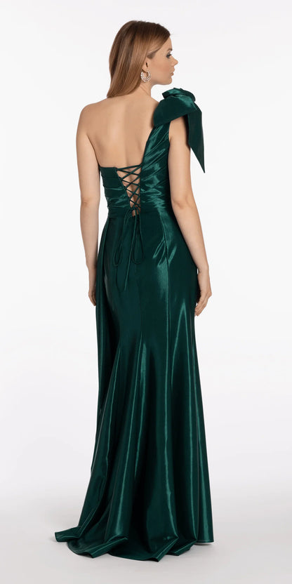 Elegantes vestidos de noche de sirena con un solo hombro, adornados con lazo, pedrería y espalda con cordones