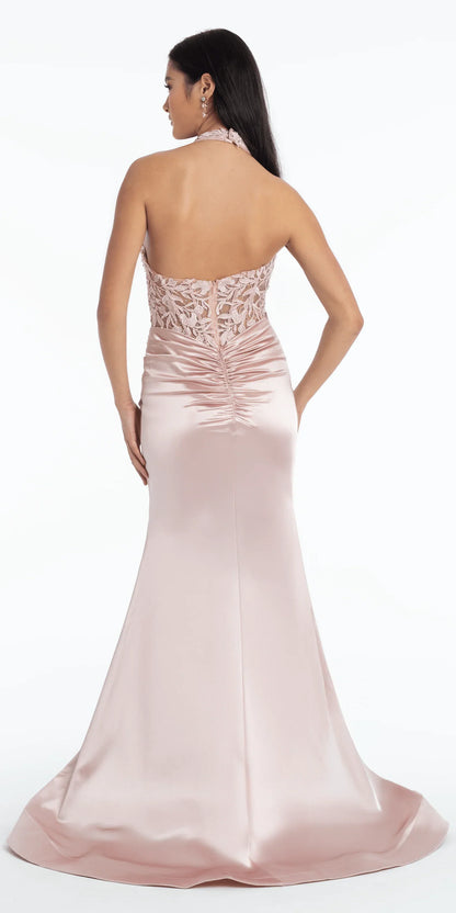 Elegante vestido de graduación de satén de largo hasta el suelo, con silueta de sirena, cuello halter, sin mangas, apliques de encaje y abertura alta para eventos formales