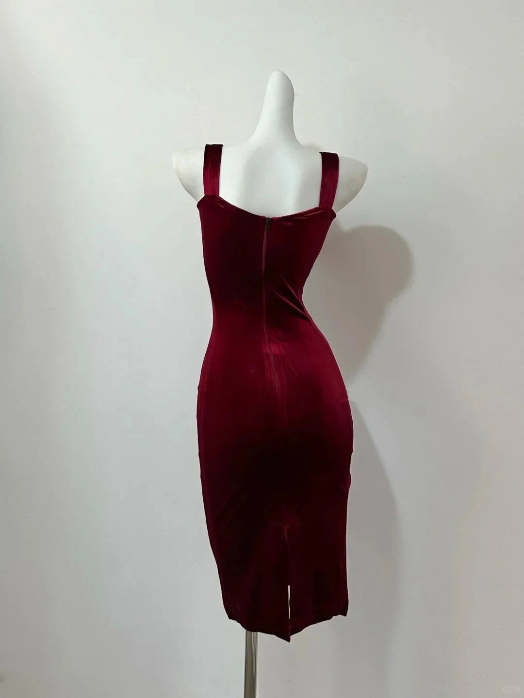 Elegant Short Velvet Homecoming Dress Prom Dress Evening Dress Party Dress Prom Dress simple gentle atmospheric and unique desi Bring summer colors to enhance whiteness by YiHuiw