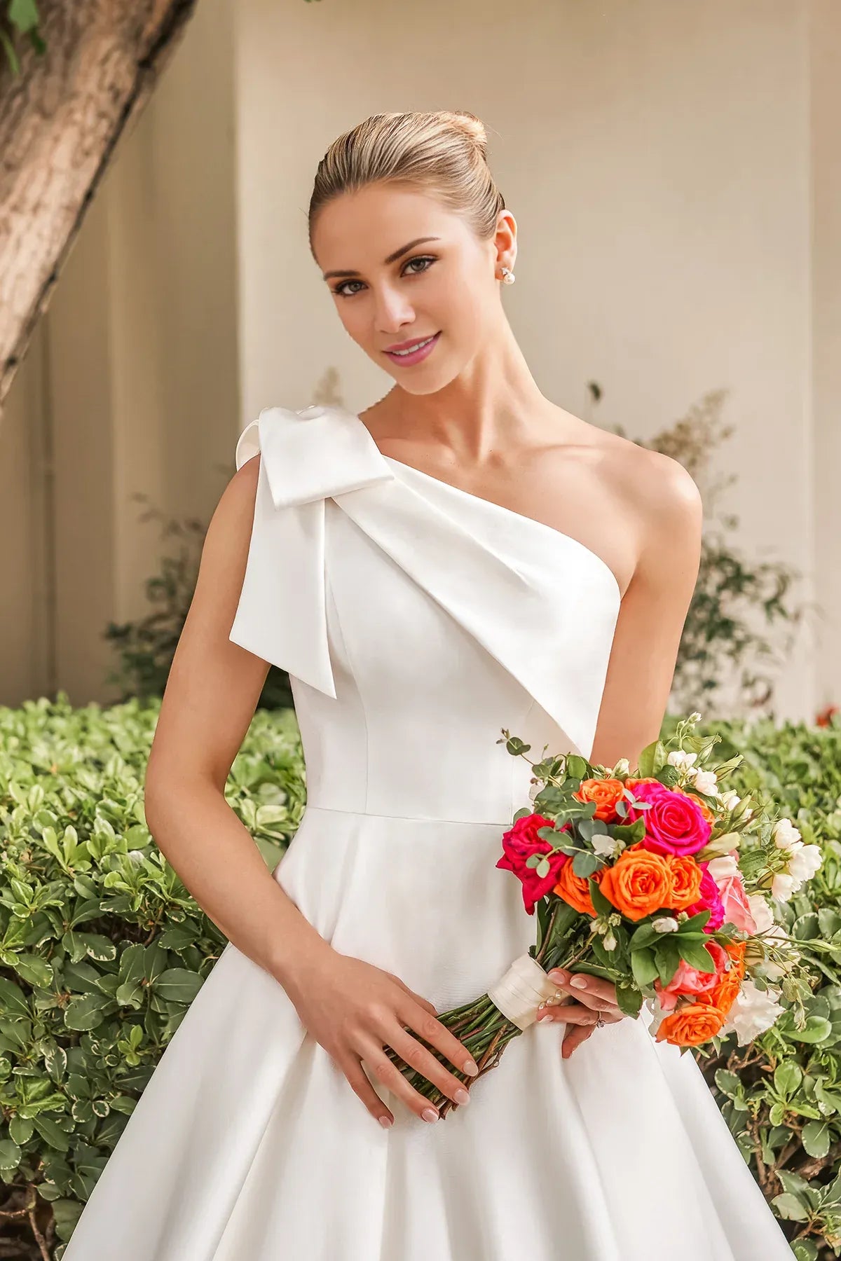 Satin Open Back Train Wedding Dress - Yihuiw by Yihuiw