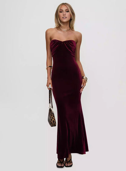 Elegantes y lujosos vestidos de graduación ajustados, largos, plisados, sin forro y sin tirantes, de terciopelo
