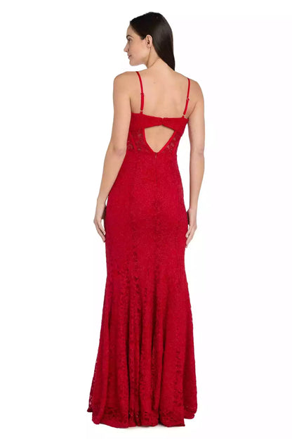 Elegantes vestidos de graduación de encaje largo con escote corazón y delicado corsé ajustado con abertura en forma de lágrima