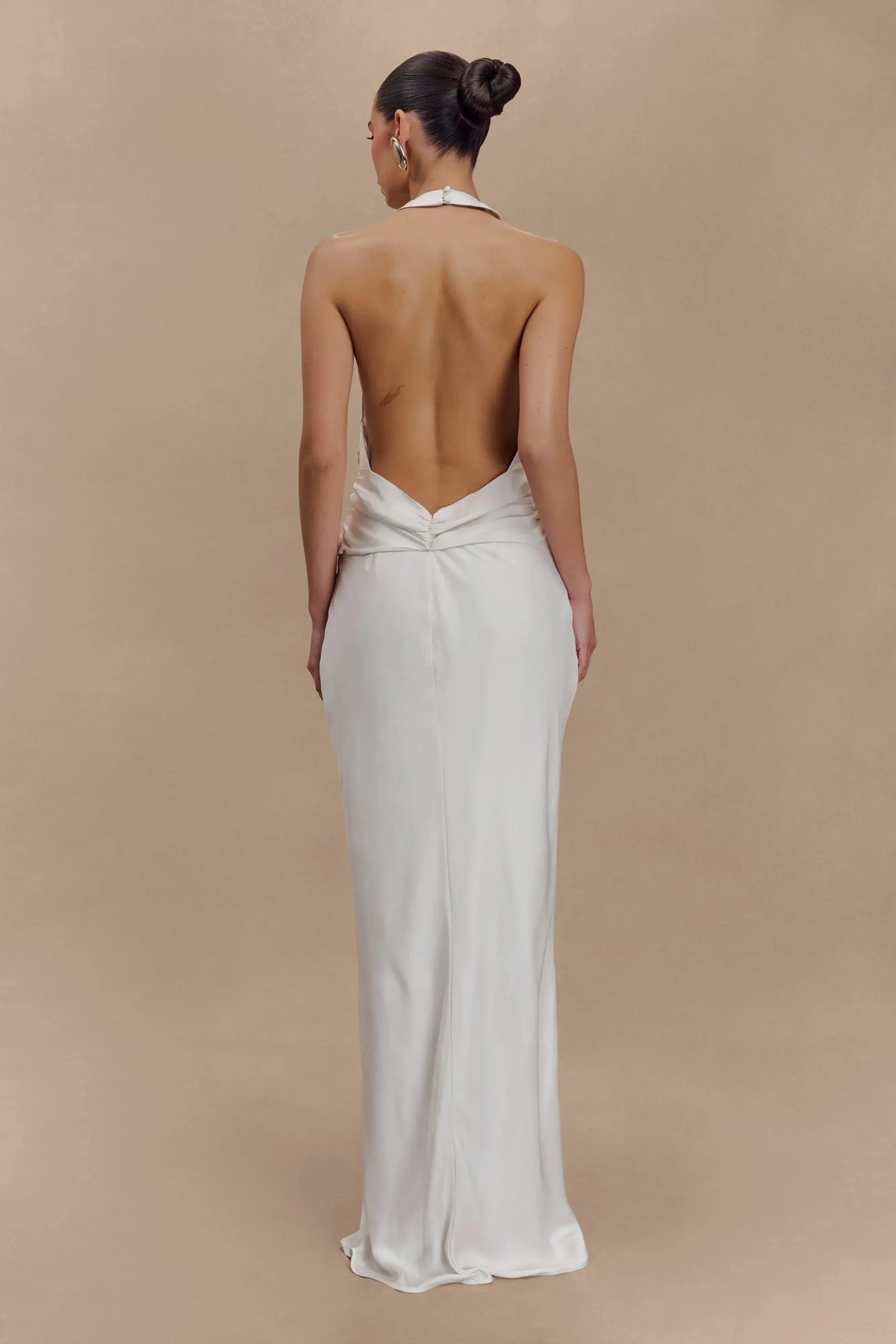 Enchanting Sheath Halter Neck Sleeveless Open Back Floor Length Prom Dress by YiHuiw