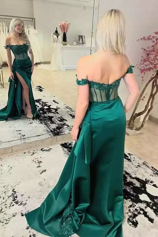 Enchanting Emerald Green Satin Mermaid Dress with Off-the-Shoulder Lace Bodice & High Slit