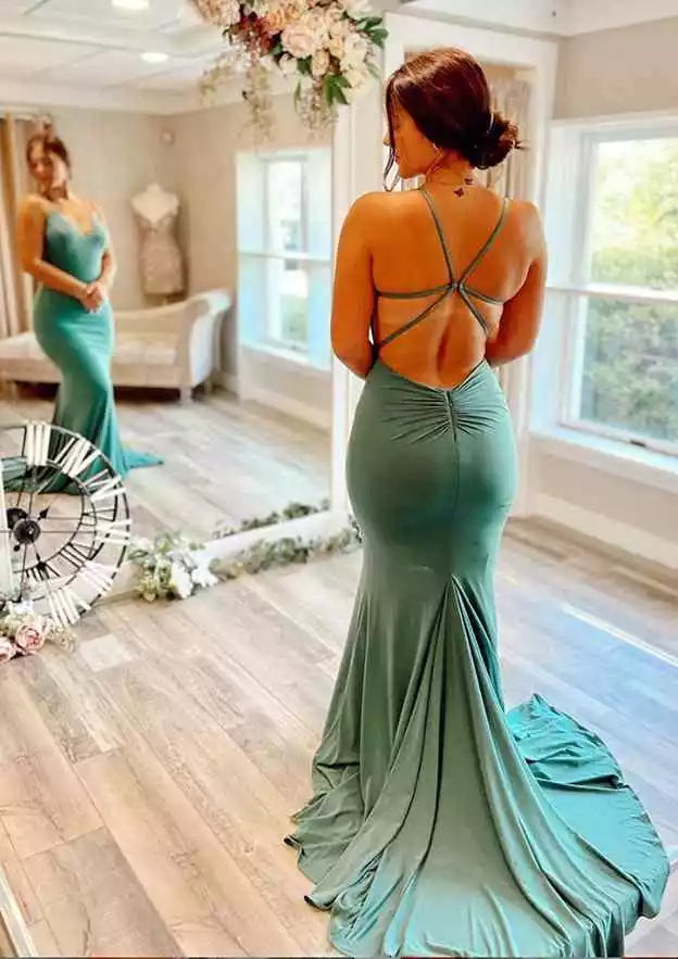 Vestidos de graduación de punto con cuello en V, tirantes finos, cola fruncida y diseño encantador de sirena/cuerno