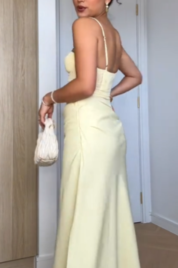 Enchanting Spaghetti Strap Prom Dresses with Sweetheart Neckline, Ruched Mesh Bodice, Side Slit and Flowing Satin Maxi Silhouette Formal Gown by JiMiss Dresses