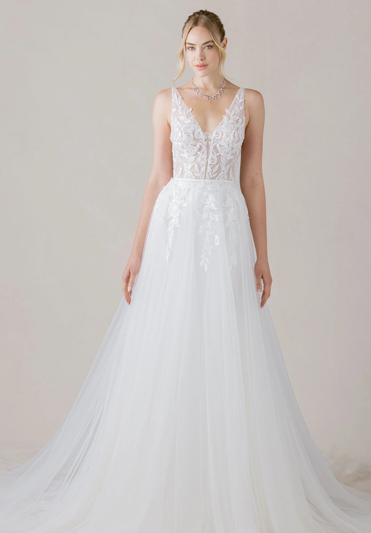 Ivory A-Line V-Neck Tulle Wedding Dress - Yihuiw by Yihuiw