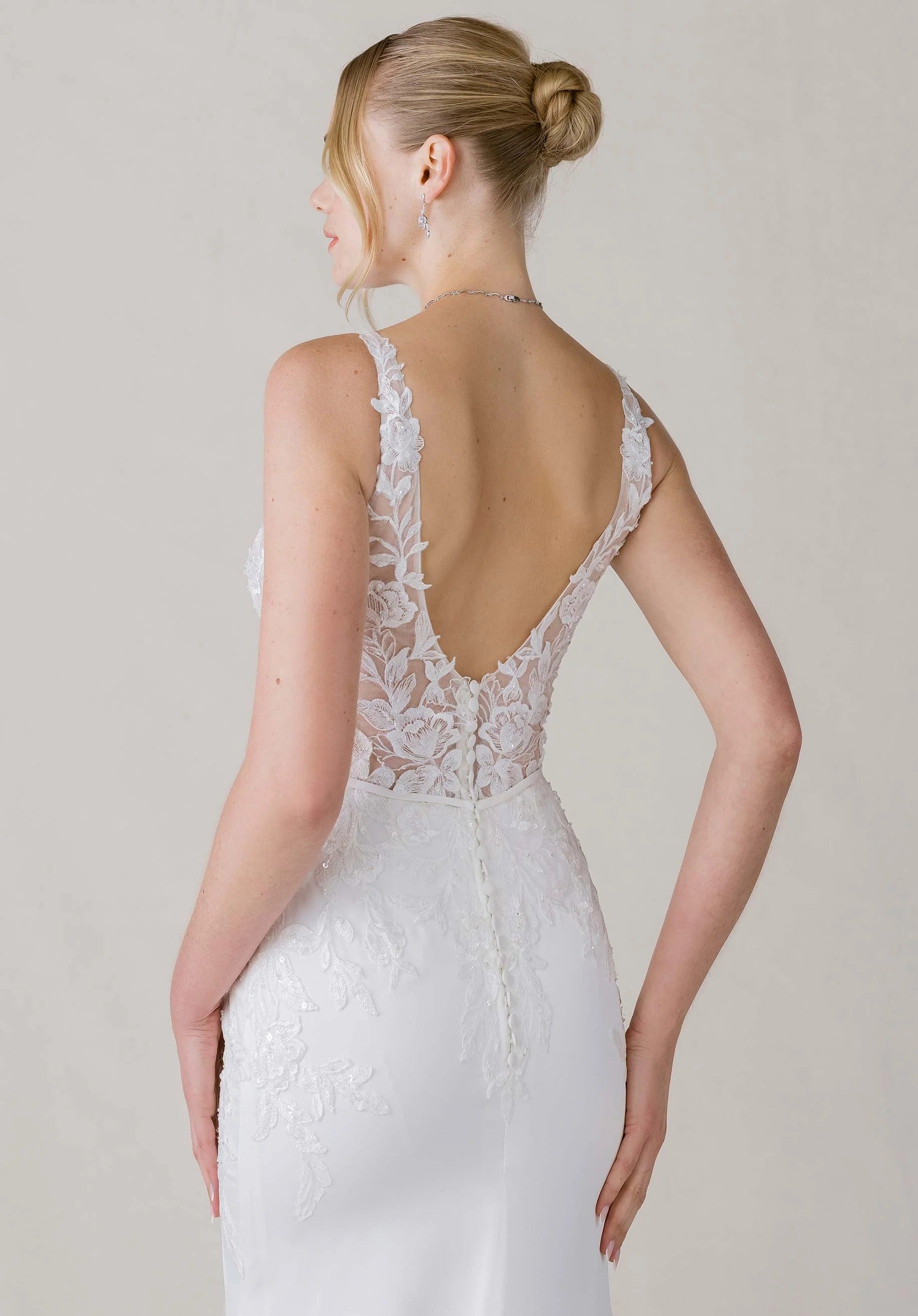 Ivory A-Line V-Neck Tulle Wedding Dress - Yihuiw by Yihuiw