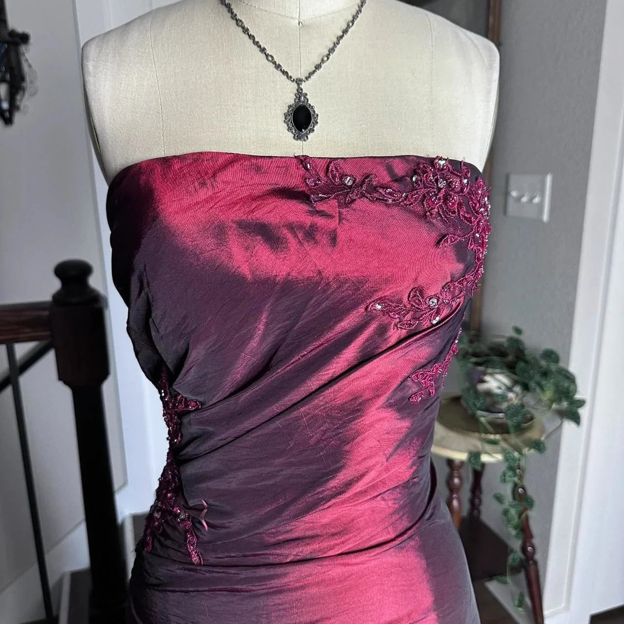Evening Dress Birthday Party Dress Ball Gown Graduation Dress simple gentle atmospheric and unique desi Bring summer colors to enhance whiteness by YiHuiw