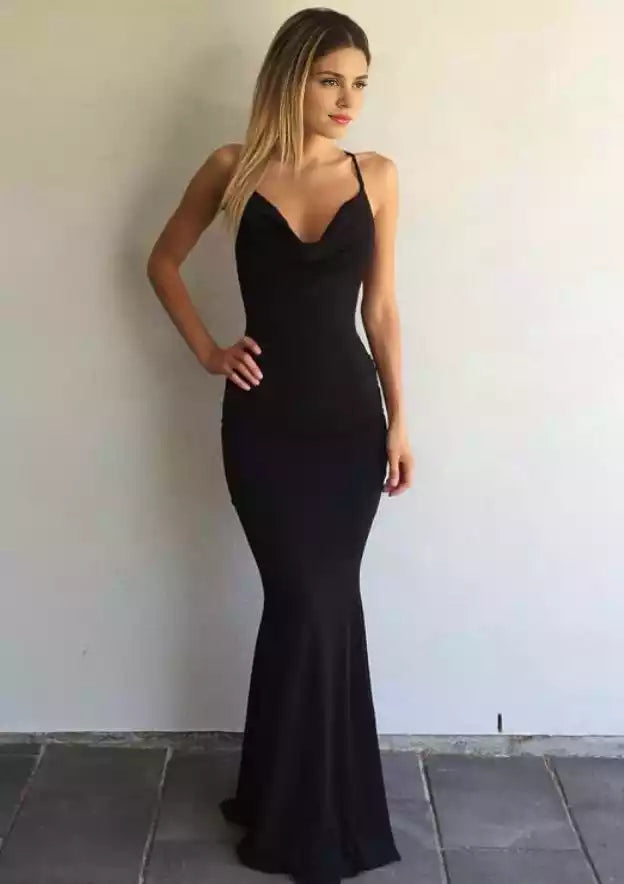 Vestidos de graduación exquisitos de punto con cola larga/corte sirena, sin mangas, cuello en V y tirantes cruzados en los hombros